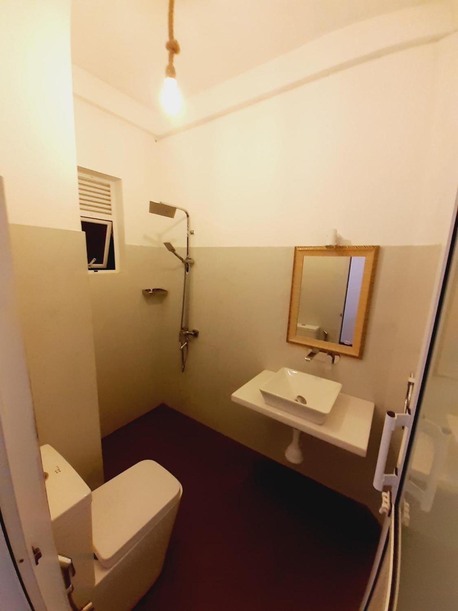 Royal Crown Residency Hotel Talawatugoda Eksteriør billede