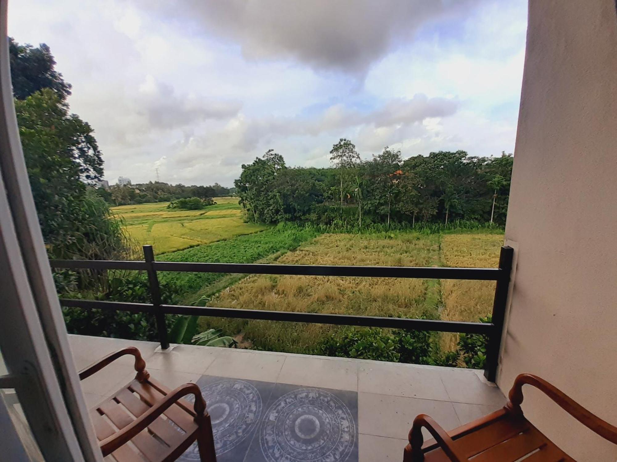 Royal Crown Residency Hotel Talawatugoda Eksteriør billede